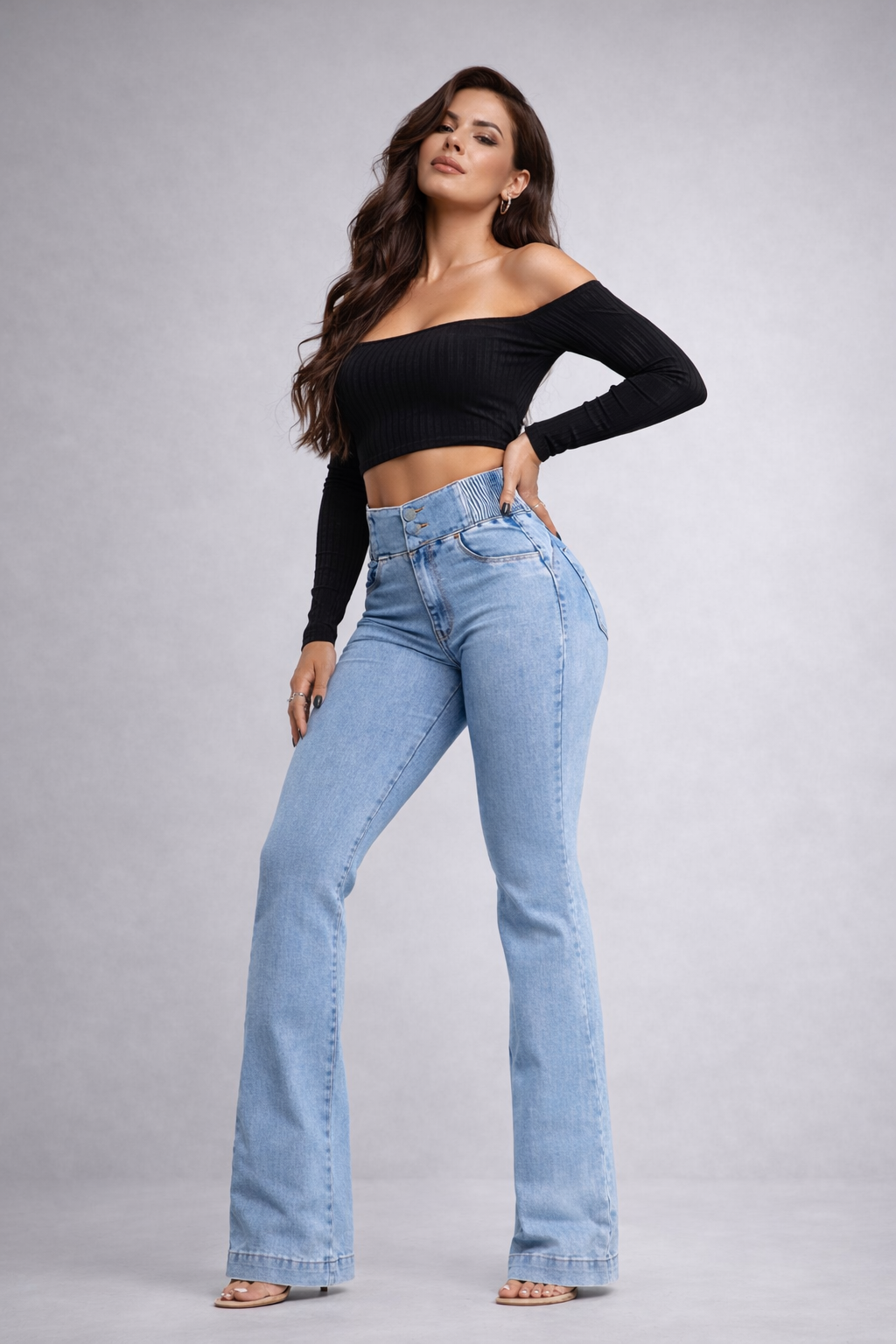 Jeans Acampanados Elásticos de Talle Alto